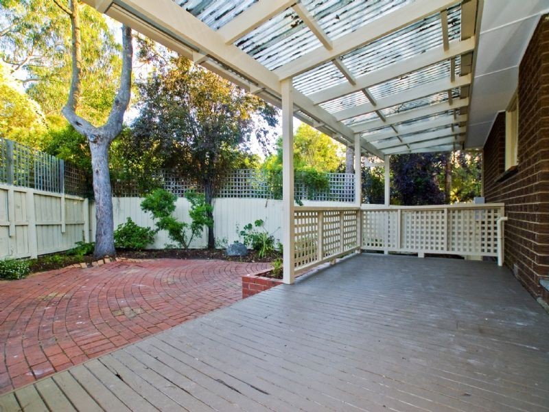 8 Gardenia Street, Croydon VIC 3136