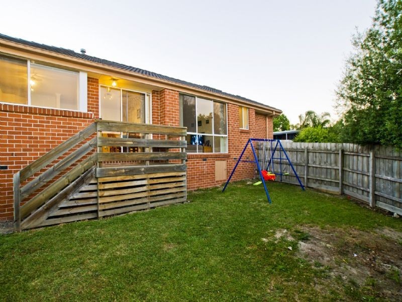 2/26 Humber Road, Croydon North VIC 3136