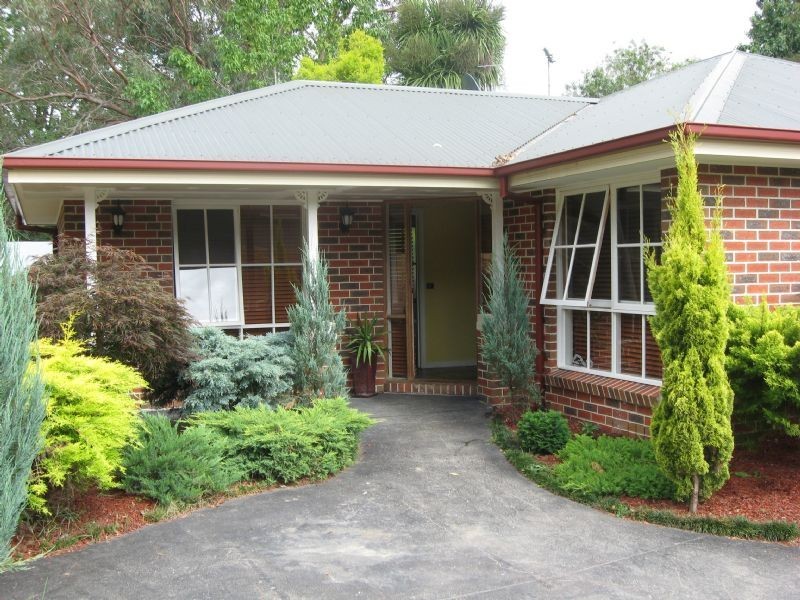 2/13 Kincumber Drive, Croydon VIC 3136