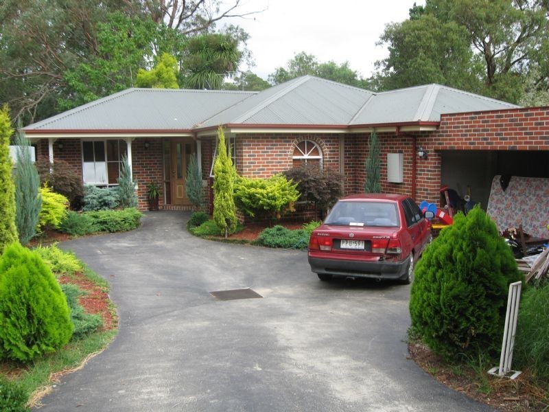 2/13 Kincumber Drive, Croydon VIC 3136