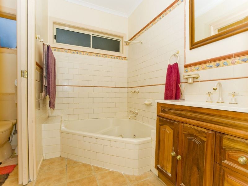 21 Ross Road, Croydon VIC 3136