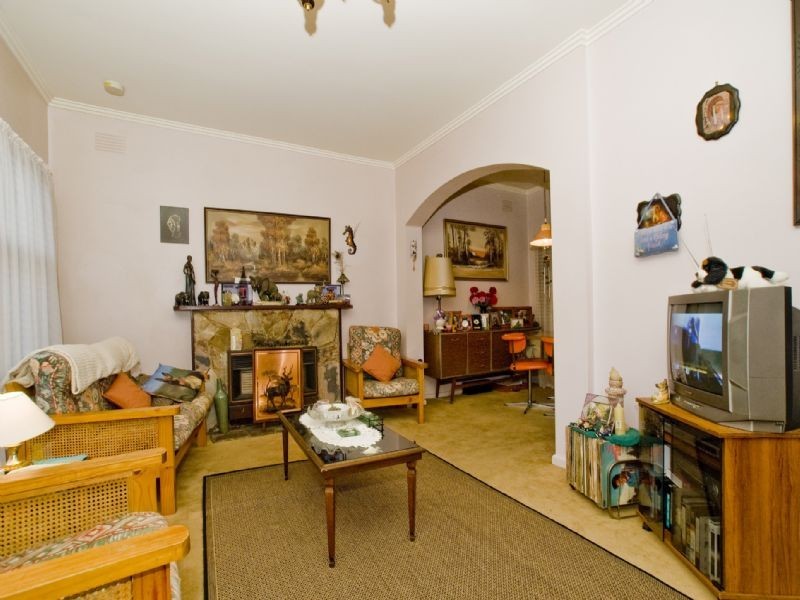 26 Clare Street, Croydon South VIC 3136