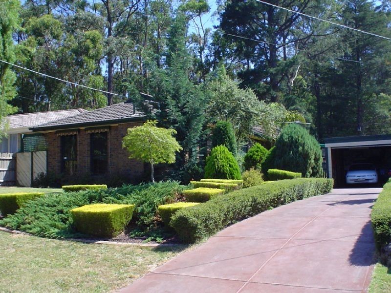 10 Ravenswood Court, Montrose VIC 3765