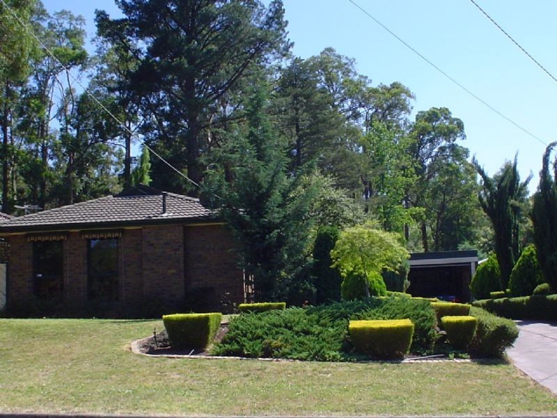 10 Ravenswood Court, Montrose VIC 3765