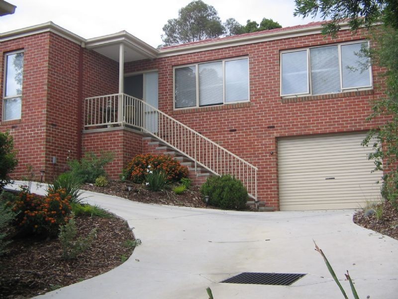 2/4 David Drive, Mooroolbark VIC 3138