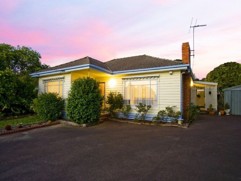 2a Kalinda Road, Croydon VIC 3136