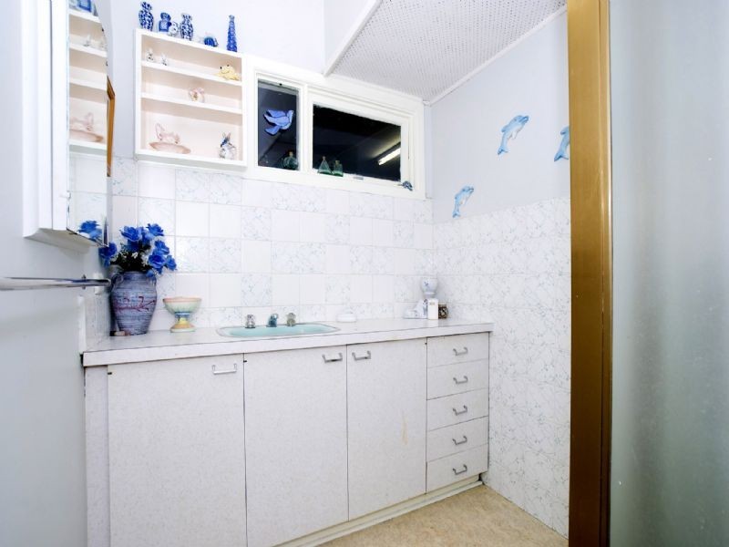 2a Kalinda Road, Croydon VIC 3136