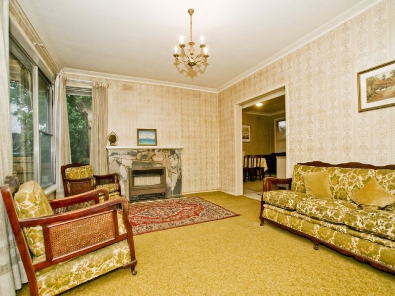 44 Lyons Road , Croydon North VIC 3136