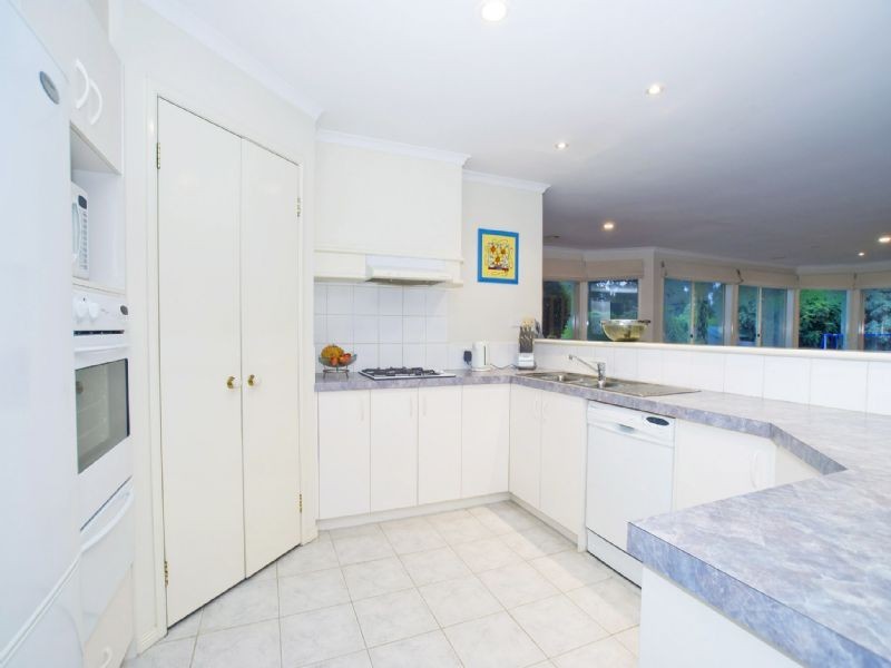9 Whernside Court, Mooroolbark VIC 3138