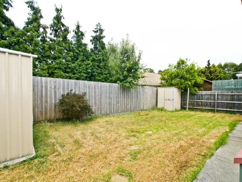 9/23 William Road, Croydon VIC 3136