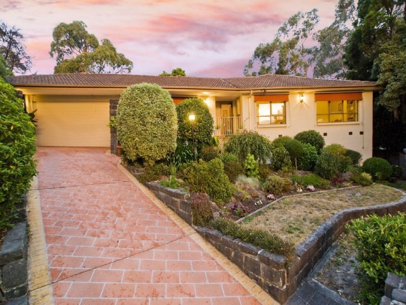 5 Donald Close, Kilsyth VIC 3137