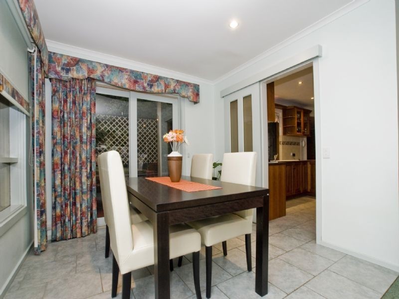 5 Donald Close, Kilsyth VIC 3137