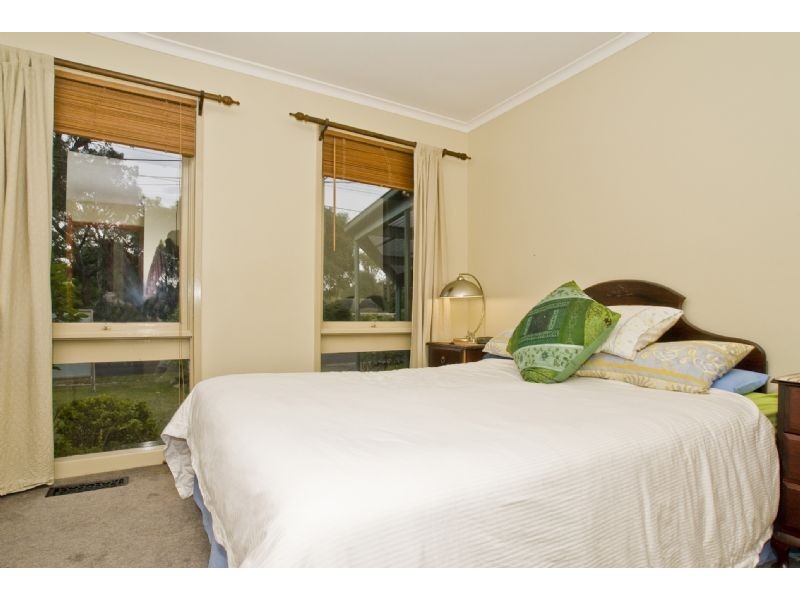 79 Cherylnne Crescent, Kilsyth VIC 3137