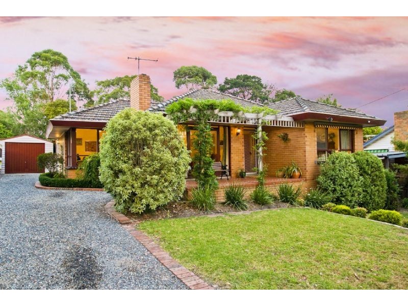 56 Faraday Road, Croydon South VIC 3136
