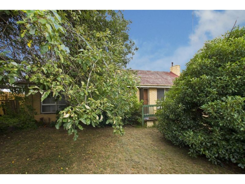 7 Barclay Avenue, Croydon VIC 3136