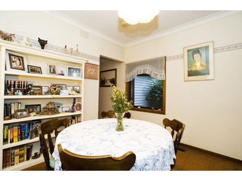 33 Glendale Court, Kilsyth VIC 3137