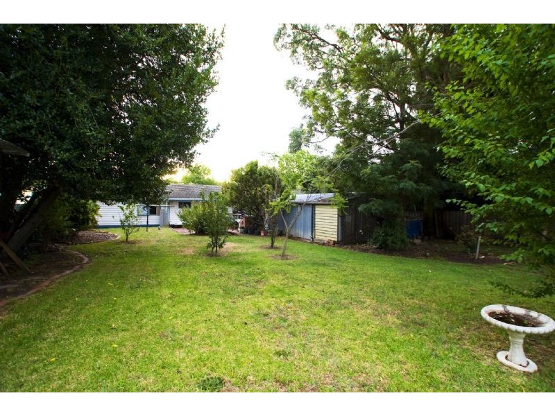 33 Glendale Court, Kilsyth VIC 3137