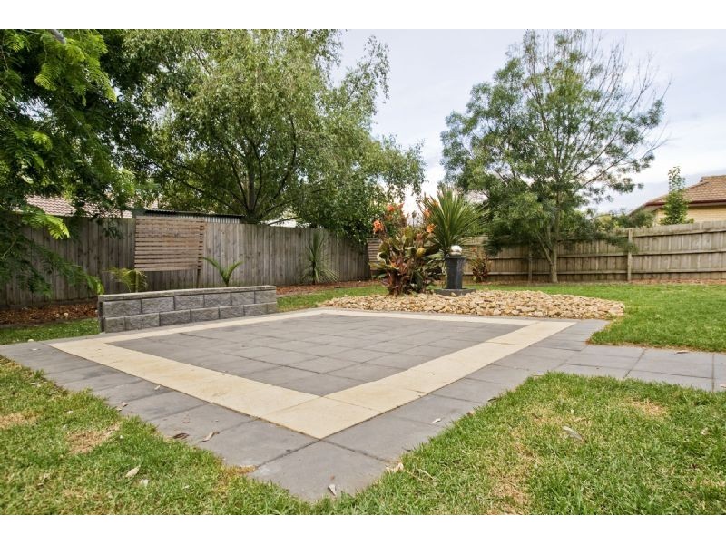 94 Allambanan Drive , Bayswater North VIC 3153