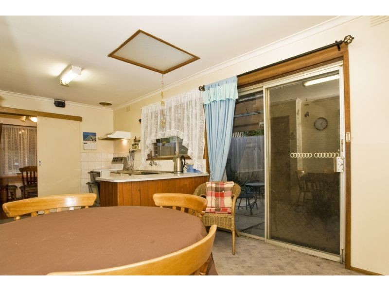 47 Thomas Street, Croydon South VIC 3136