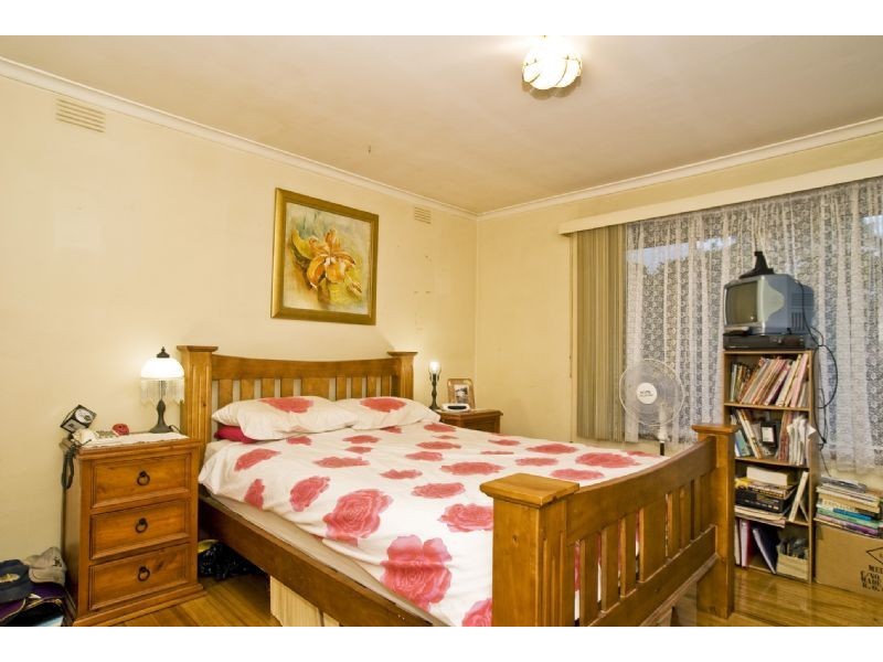 47 Thomas Street, Croydon South VIC 3136