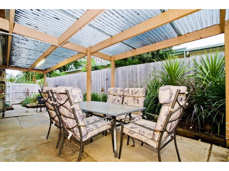 47 Thomas Street, Croydon South VIC 3136