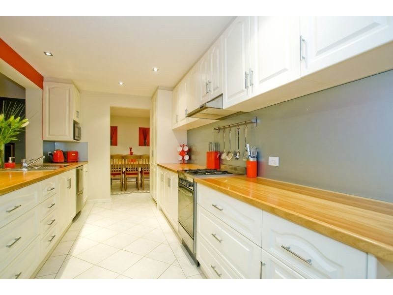 38 Landscape Drive, Mooroolbark VIC 3138