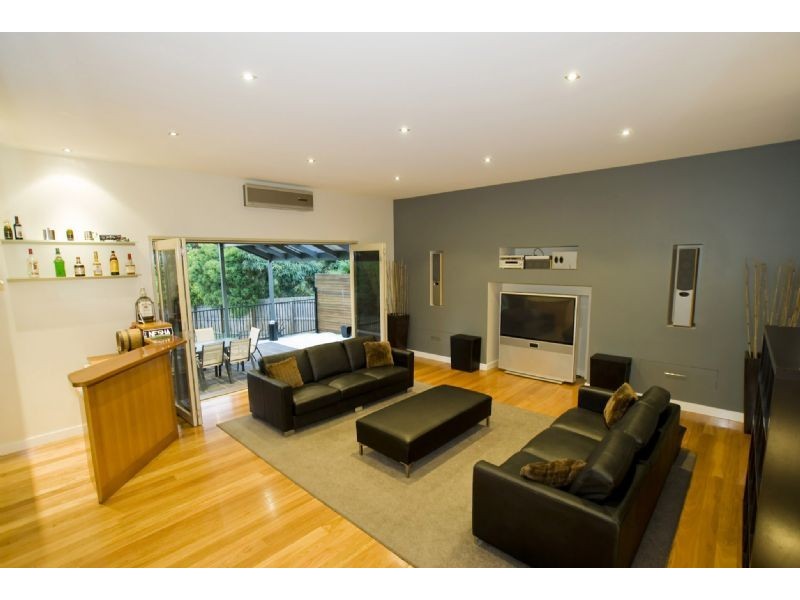 38 Landscape Drive, Mooroolbark VIC 3138