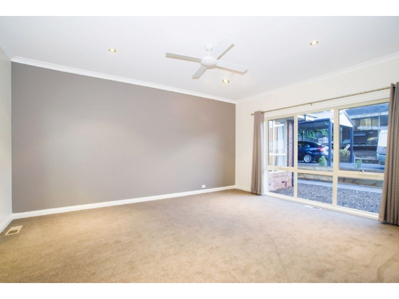 2/185 Maroondah Hwy, Chirnside Park VIC 3116