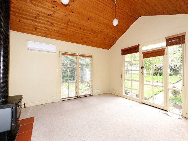 11 Church Street, Mitcham VIC 3132