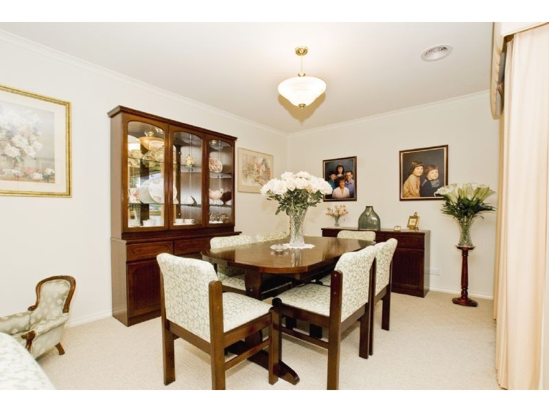 7 Golden Ridge Drive, Croydon Hills VIC 3136