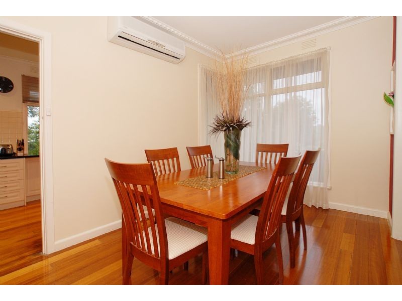 1 Vicki Street, Croydon VIC 3136