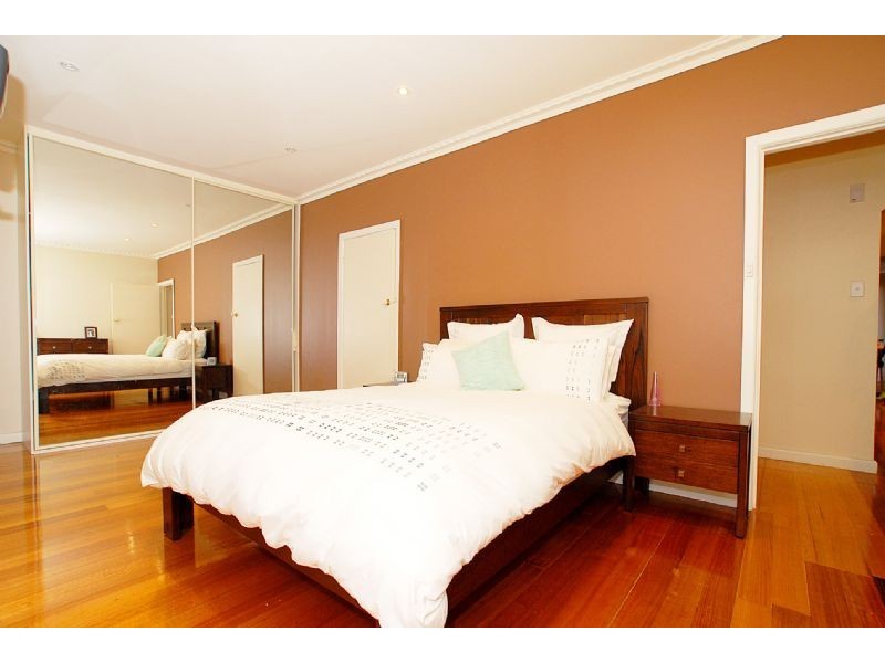 1 Vicki Street, Croydon VIC 3136