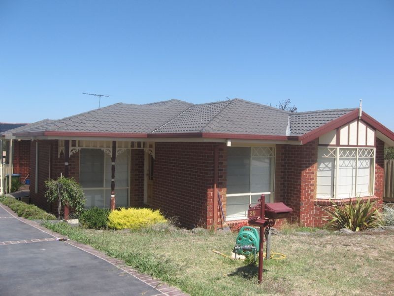 29 Mulduri Crescent, Croydon South VIC 3136