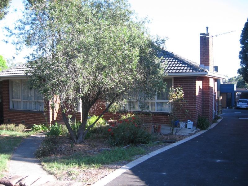 1/84 Lee Ann Crescent, Croydon VIC 3136