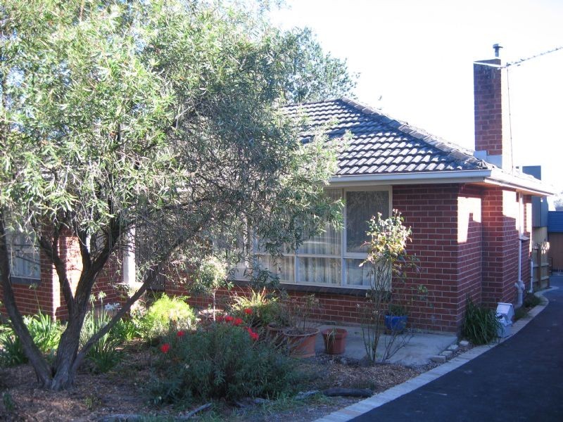 1/84 Lee Ann Crescent, Croydon VIC 3136