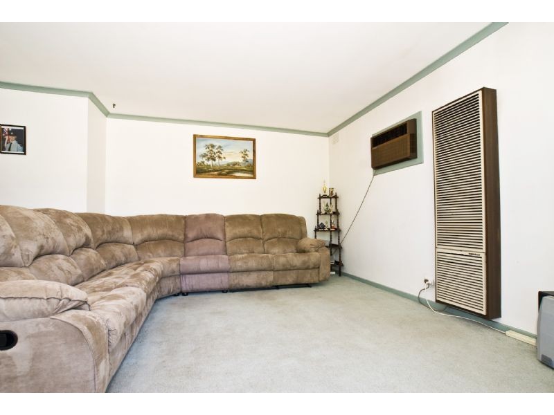 16 Baker Road, Bayswater North VIC 3153