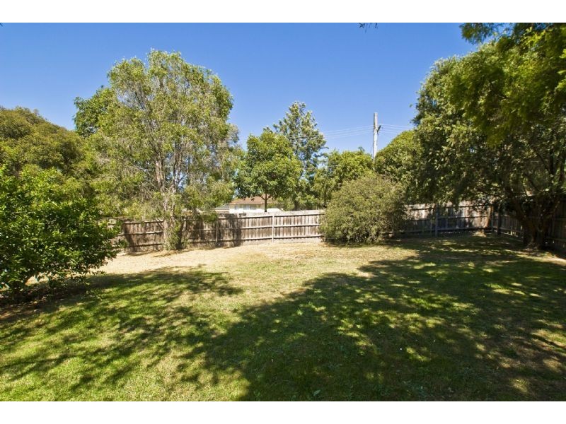 16 Baker Road, Bayswater North VIC 3153