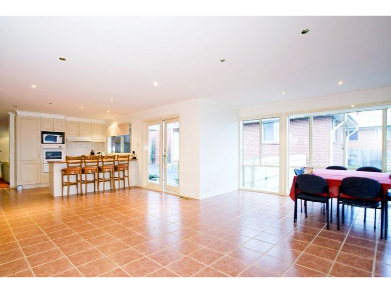 29 Mulduri Crescent, Croydon South VIC 3136