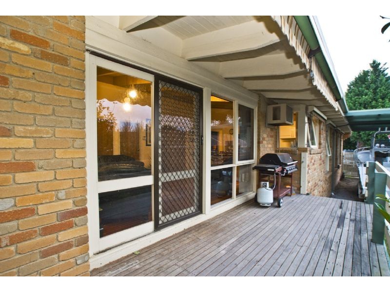 23 James Milne Drive, Croydon North VIC 3136