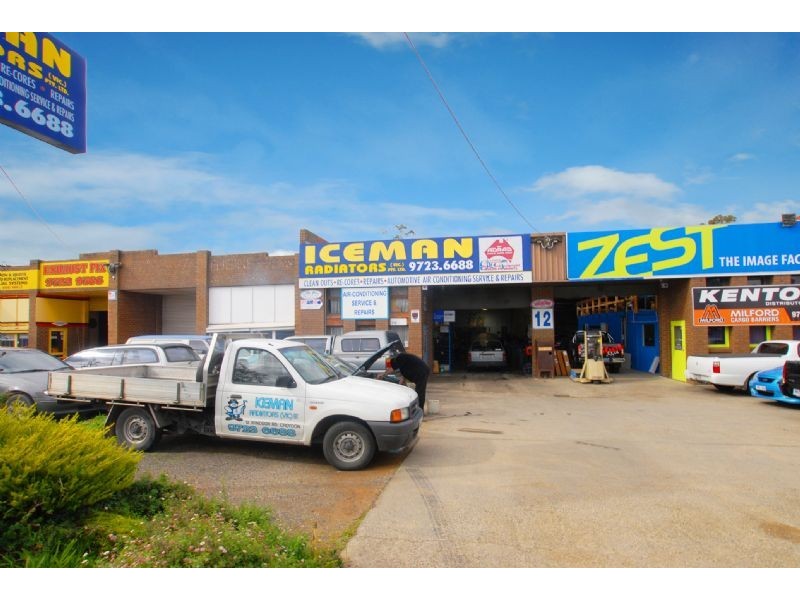 12 Windsor Road, Croydon VIC 3136