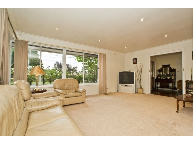 36 Beatrice Street, Kilsyth VIC 3137