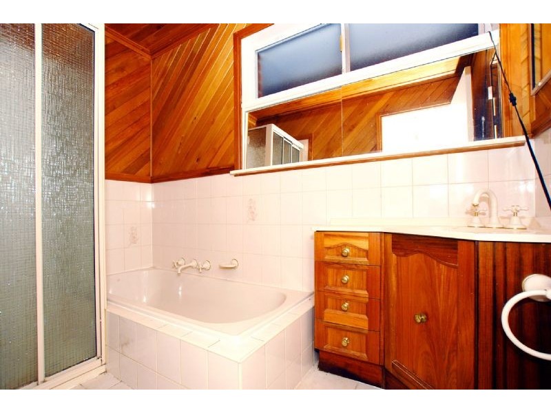 10A Larbert Road, Mooroolbark VIC 3138