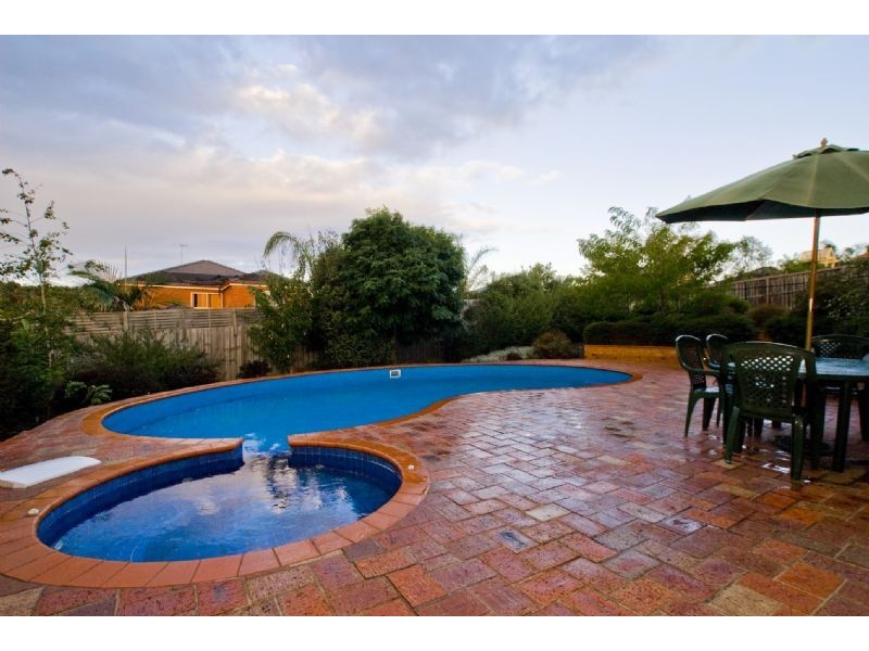 Chirnside Park VIC 3116