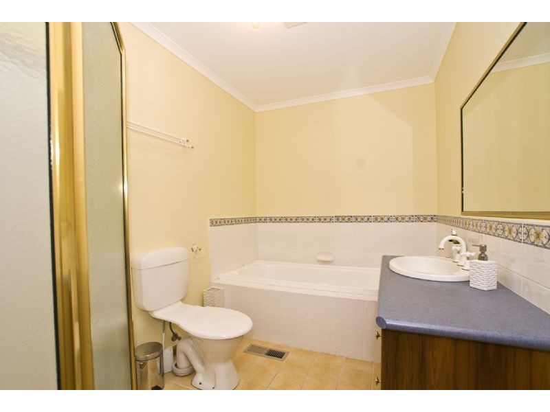 Chirnside Park VIC 3116