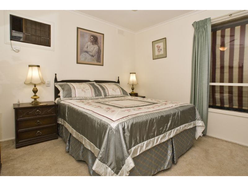 66 Birkenhead Drive, Kilsyth VIC 3137