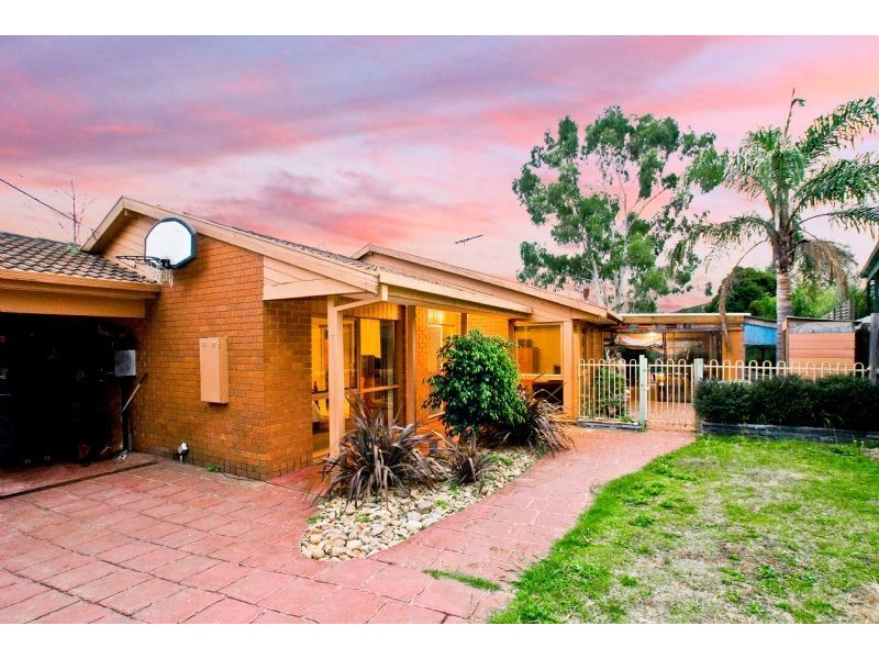 21 James Milne Drive, Croydon North VIC 3136