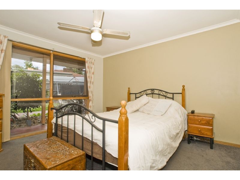 21 James Milne Drive, Croydon North VIC 3136