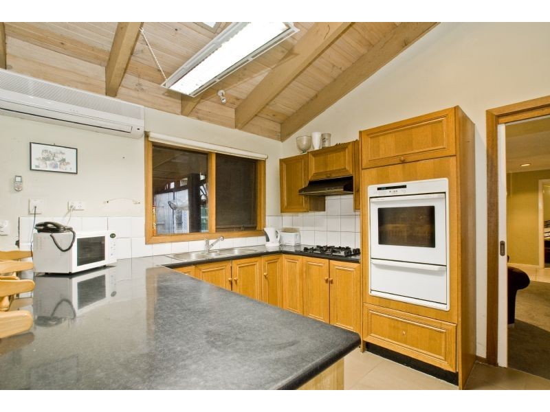 21 James Milne Drive, Croydon North VIC 3136