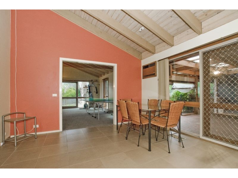 21 James Milne Drive, Croydon North VIC 3136