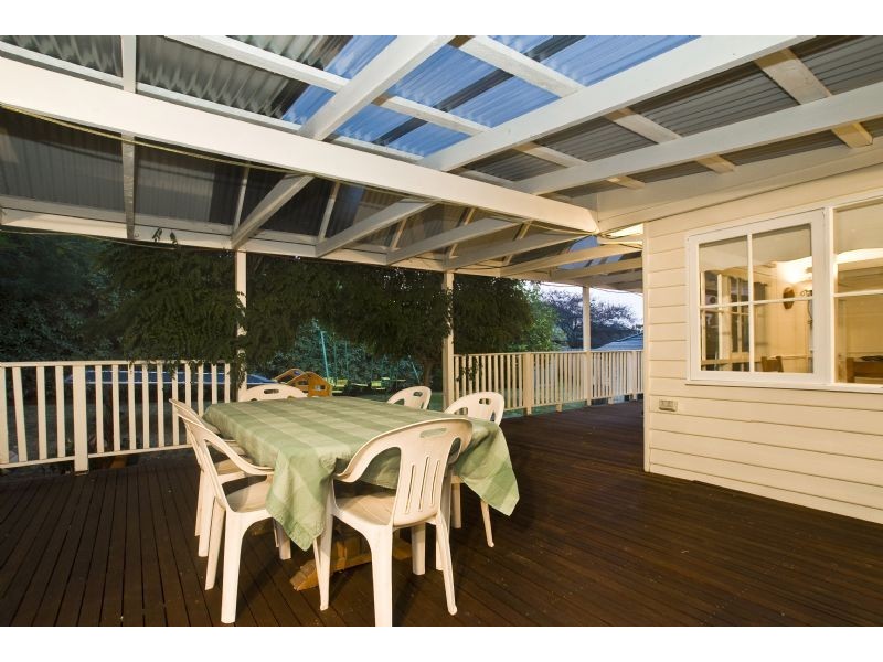 59 Stirling Road, Croydon VIC 3136